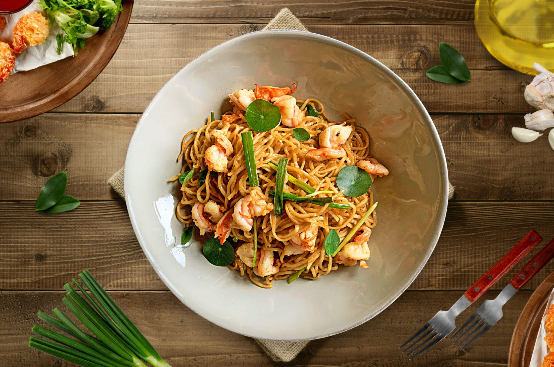 Ajinomoto | Shrimp and Scallion Chow Mein - Ajinomoto