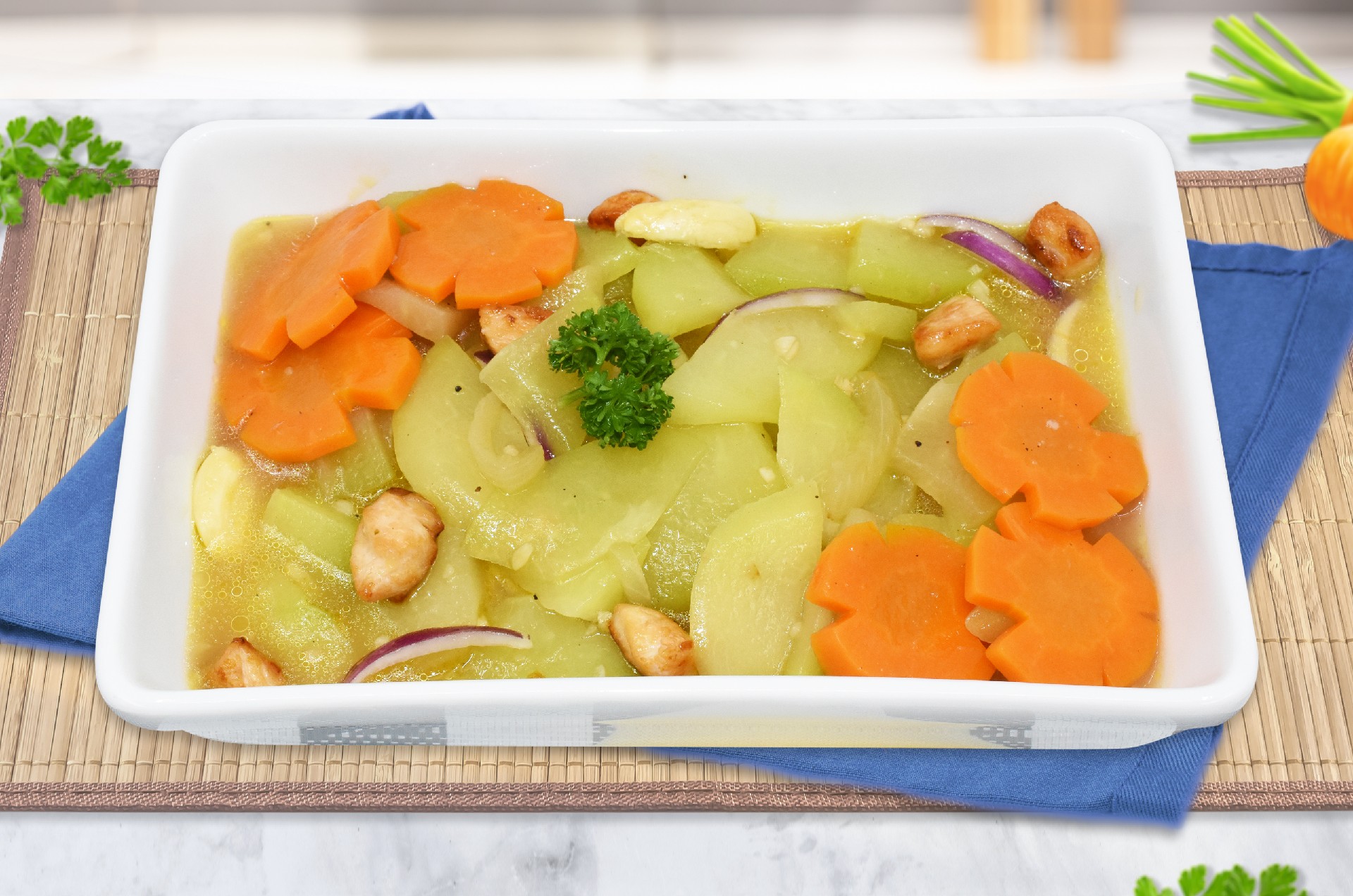 Ajinomoto | Sayote-Carrot Guisado na may Manok - Ajinomoto