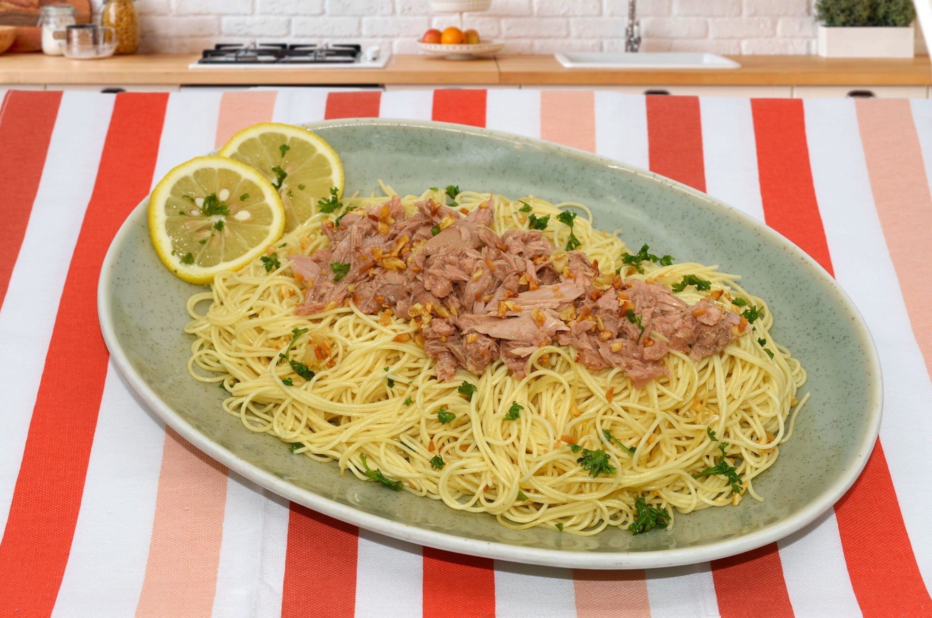 Ajinomoto | Tuna Garlic Lemon Pasta - Ajinomoto