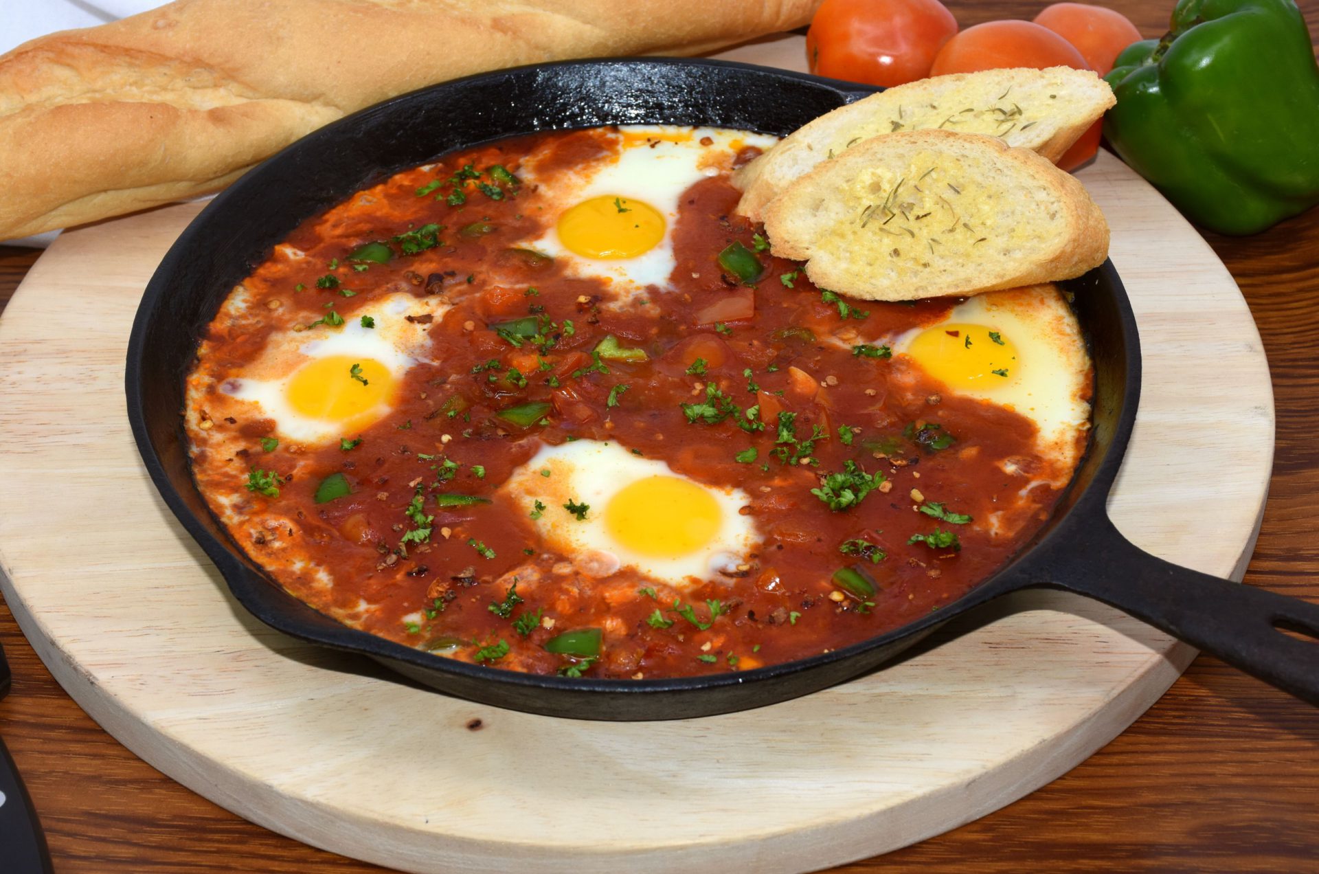 Ajinomoto | Poached eggs in Tomato Sauce (Shakshuka) - Ajinomoto